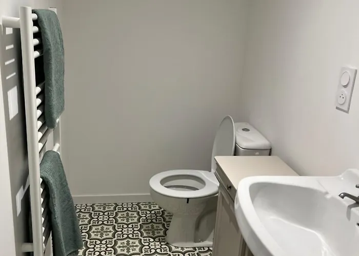 Alojamento de Acomodação e Pequeno-almoço Chez Marie Et Dany